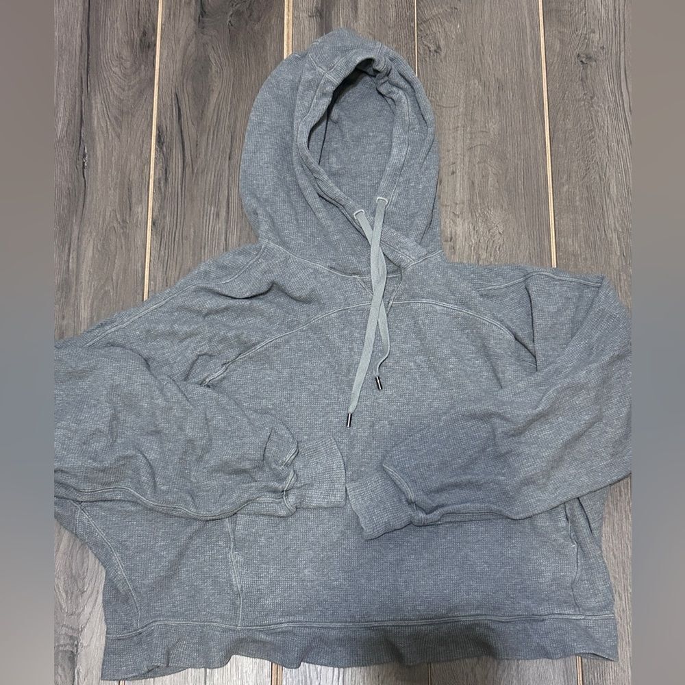 Lululemon Mellow in hoodie cropped